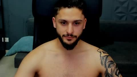 TroyWade online show from August 3, 9:04 am