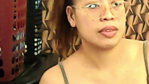 emily online show from April 1, 1:28 am