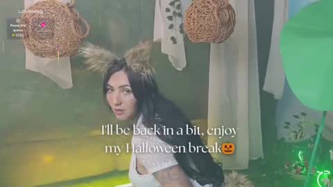   online show from October 27, 1:04 pm