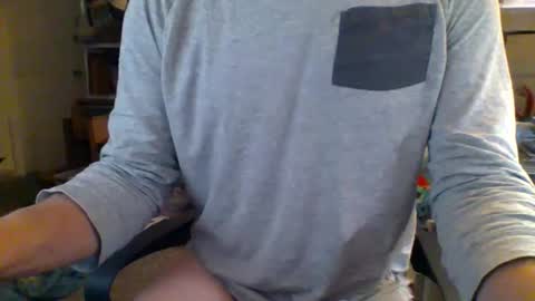 truk1976 online show from November 17, 3:51 pm