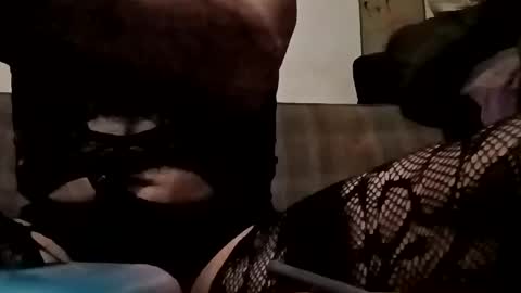 tryinghardcum online show from February 9, 4:50 pm