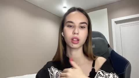 tryme_muse online show from November 23, 3:56 pm