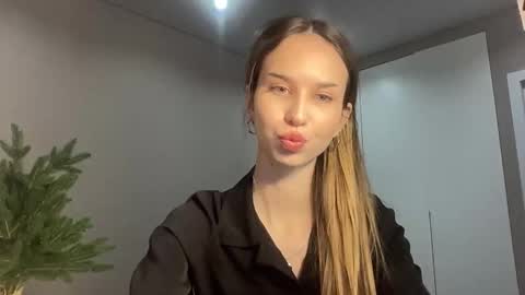 tryme_muse online show from January 10, 5:15 pm