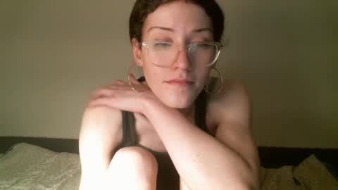 Snapshot of ts_librarian chatting on February 23, 10:17 am Elisabeth online show from February 23, 10:17 am