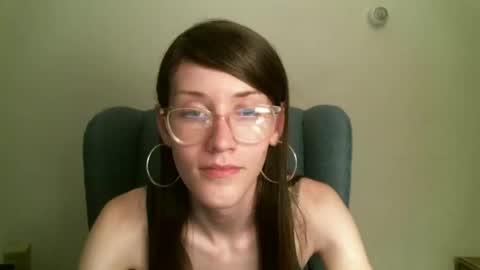 Snapshot of ts_librarian chatting on September 9, 2:55 am Elisabeth online show from September 9, 2:55 am