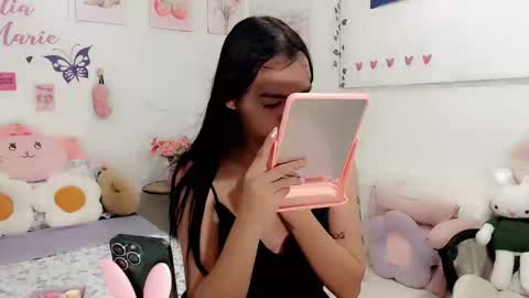 Dhalia online show from February 16, 11:28 am