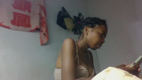 tsaralaza online show from November 13, 2:38 pm