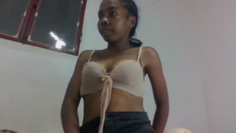 tsaralaza online show from November 19, 7:03 pm