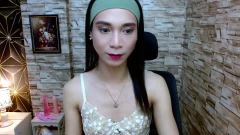 Snapshot of tscumbitch chatting on December 4, 12:58 pm Tina online show from December 4, 12:58 pm