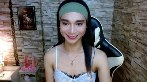 Snapshot of tscumbitch chatting on January 31, 5:40 am Tina online show from January 31, 5:40 am