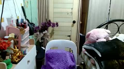 Snapshot of tsempress chatting on November 25, 7:47 pm SHENA online show from November 25, 7:47 pm