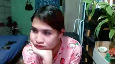 Snapshot of tsempress chatting on February 3, 6:22 am SHENA online show from February 3, 6:22 am