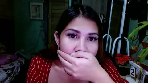 Snapshot of tsempress chatting on February 25, 9:24 pm SHENA online show from February 25, 9:24 pm