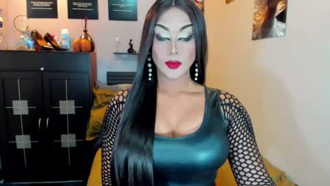 Nicoleeee online show from July 1, 9:14 pm