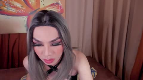 Snapshot of tsqueenselena chatting on March 24, 10:42 am Queen Selena online show from March 24, 10:42 am