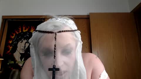 Sabrina Ravndahl online show from April 13, 4:34 pm