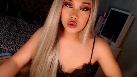 Snapshot of tsscarlett_xx chatting on October 9, 2:31 am jayvie online show from October 9, 2:31 am