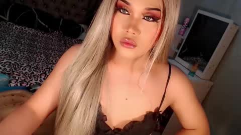 Snapshot of tsscarlett_xx chatting on October 9, 3:21 pm jayvie online show from October 9, 3:21 pm