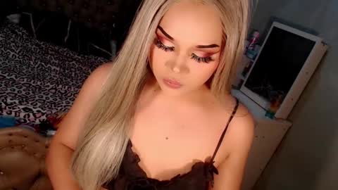 Snapshot of tsscarlett_xx chatting on October 12, 4:50 pm jayvie online show from October 12, 4:50 pm