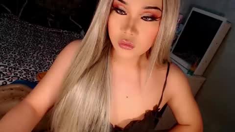 Snapshot of tsscarlett_xx chatting on October 13, 5:02 pm jayvie online show from October 13, 5:02 pm