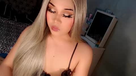 Snapshot of tsscarlett_xx chatting on October 14, 9:54 am jayvie online show from October 14, 9:54 am