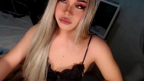 Snapshot of tsscarlett_xx chatting on October 22, 5:02 pm jayvie online show from October 22, 5:02 pm