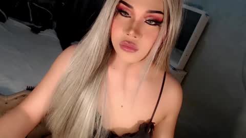 Snapshot of tsscarlett_xx chatting on October 23, 5:12 pm jayvie online show from October 23, 5:12 pm