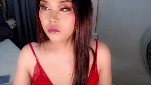 Snapshot of tsscarlett_xx chatting on April 25, 1:41 pm jayvie online show from April 25, 1:41 pm