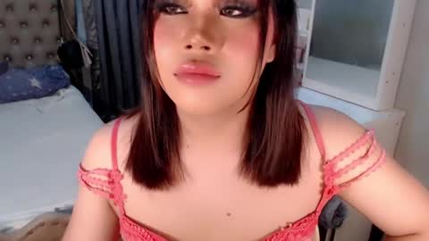 Snapshot of tsscarlett_xx chatting on May 28, 2:20 am jayvie online show from May 28, 2:20 am