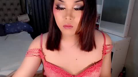 Snapshot of tsscarlett_xx chatting on June 3, 4:45 pm jayvie online show from June 3, 4:45 pm