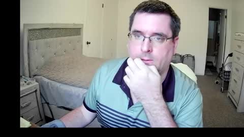 Snapshot of tstwbtsb chatting on April 28, 3:39 pm tstwbtsb online show from April 28, 3:39 pm