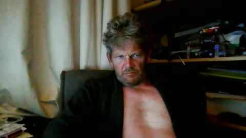 Snapshot of ttb2769 chatting on July 8, 3:22 am ttb2769 online show from July 8, 3:22 am