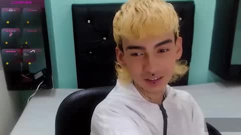 ttimy online show from April 16, 8:20 pm