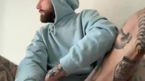 Tuhands online show from April 29, 8:18 am