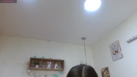 tulunaroja online show from November 11, 7:25 pm