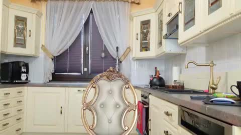 Tunde online show from February 22, 11:13 am