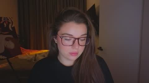 Ariana online show from November 8, 9:13 pm