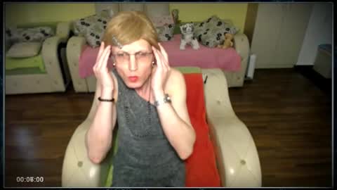 Snapshot of tvclementine chatting on February 21, 2:38 pm Clementine online show from February 21, 2:38 pm