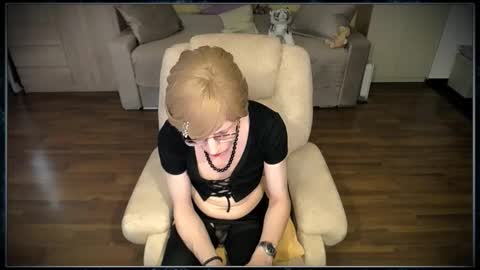 Clementine online show from October 17, 8:17 am