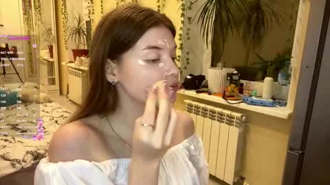 Emily online show from February 10, 5:06 pm