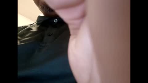 Snapshot of twest84 chatting on December 15, 9:35 am twest84 online show from December 15, 9:35 am