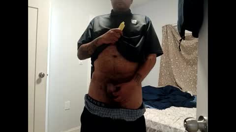 Snapshot of twest84 chatting on January 7, 11:05 am twest84 online show from January 7, 11:05 am