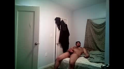 Snapshot of twest84 chatting on February 6, 5:03 am twest84 online show from February 6, 5:03 am