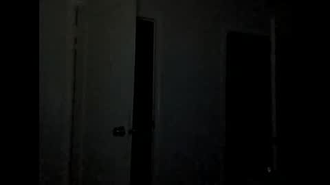 Snapshot of twest84 chatting on February 23, 10:06 am twest84 online show from February 23, 10:06 am