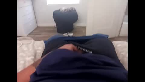 Snapshot of twest84 chatting on October 5, 9:02 pm twest84 online show from October 5, 9:02 pm