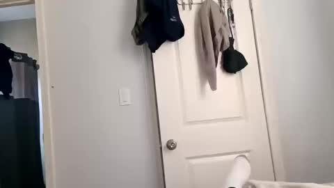 Snapshot of twest84 chatting on October 10, 9:58 pm twest84 online show from October 10, 9:58 pm