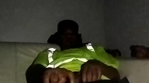 Snapshot of twest84 chatting on December 17, 5:57 am twest84 online show from December 17, 5:57 am