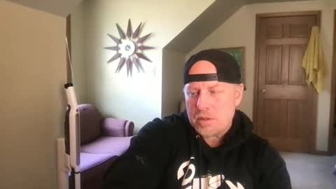 Snapshot of twiinsoul chatting on March 21, 3:04 pm twiinsoul online show from March 21, 3:04 pm