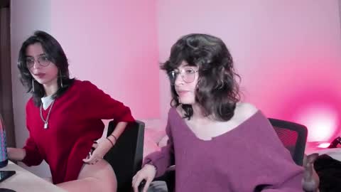 Eve  Lili online show from October 10, 11:15 pm