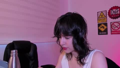 Snapshot of twilightmuses chatting on February 15, 10:17 pm Eve Lili online show from February 15, 10:17 pm